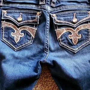 Rock Revival size 27